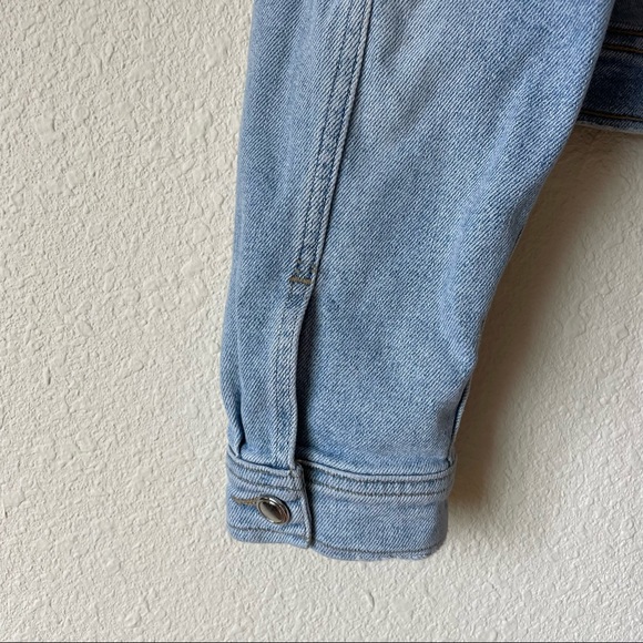 Good American Cropped Denim Jacket - Picture 4 of 11